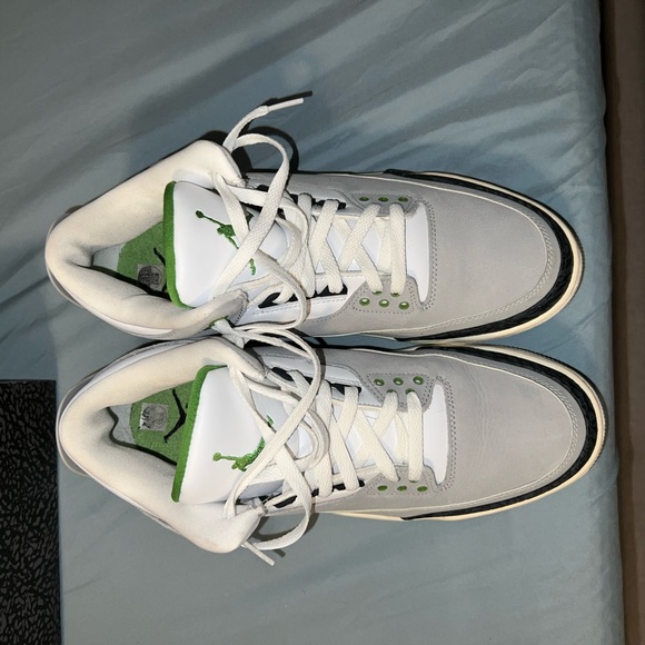 Jordan 3 Chlorophyll - Picture 2 of 5